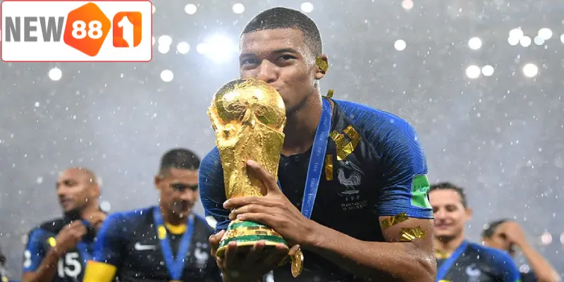 Kylian Mbappe người kế thừa vĩ đại của thế hệ vàng bóng đá Pháp